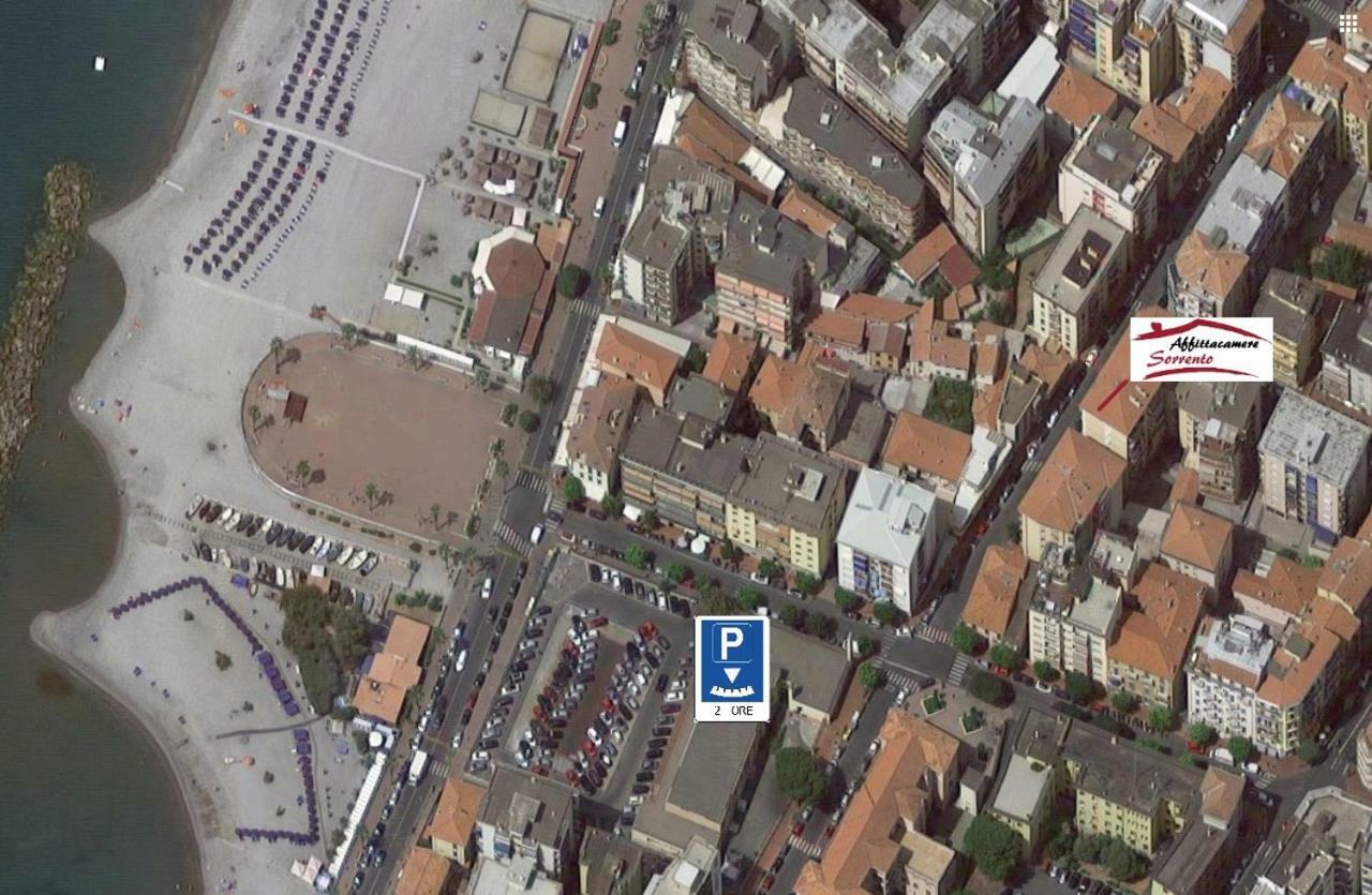 Affittacamere Sorrento Ventimiglia Bagian luar foto
