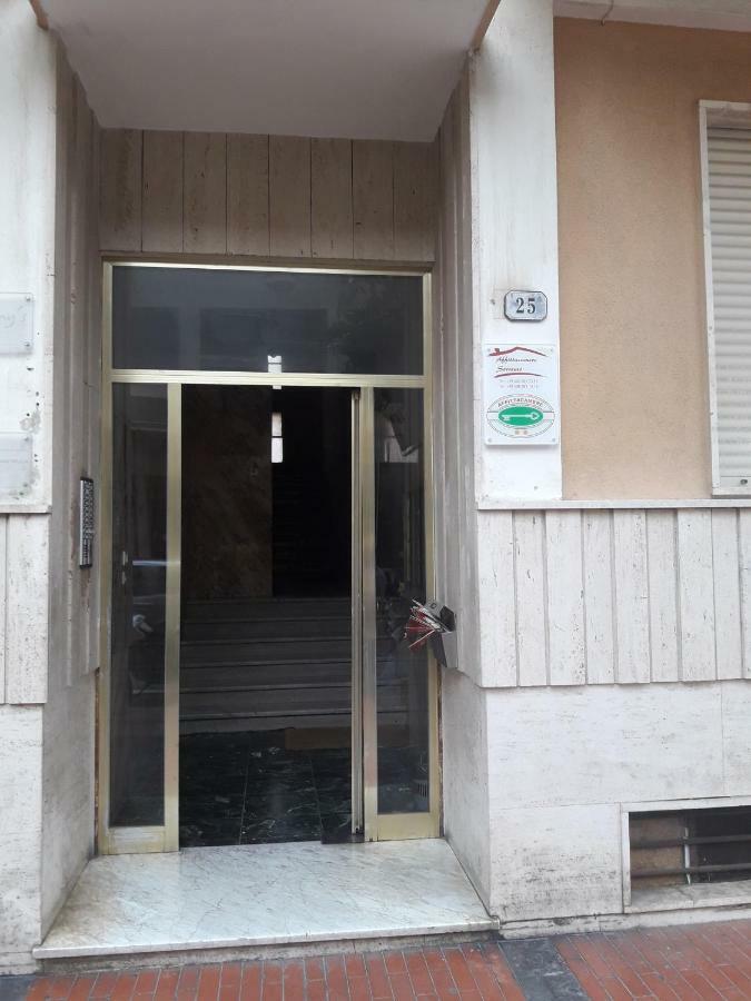 Affittacamere Sorrento Ventimiglia Bagian luar foto